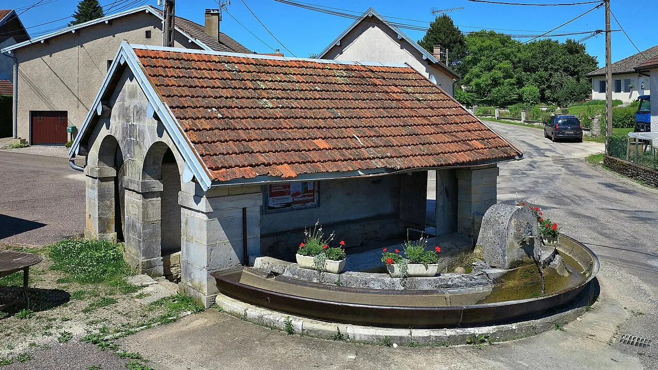 Le lavoir-abreuvoir