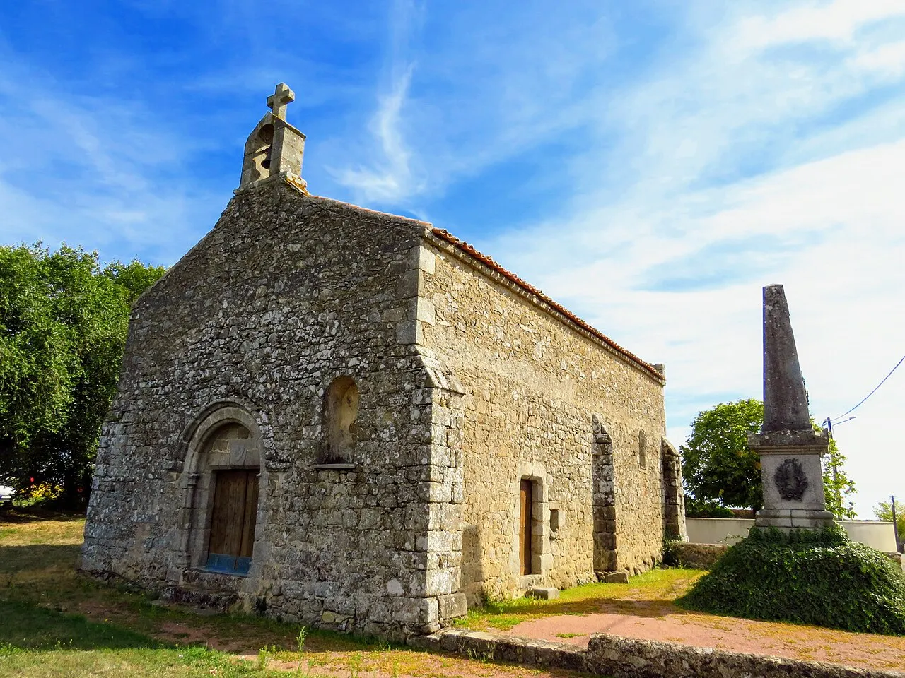 L'Église Saint-Porchaire de Pierrefitte 79