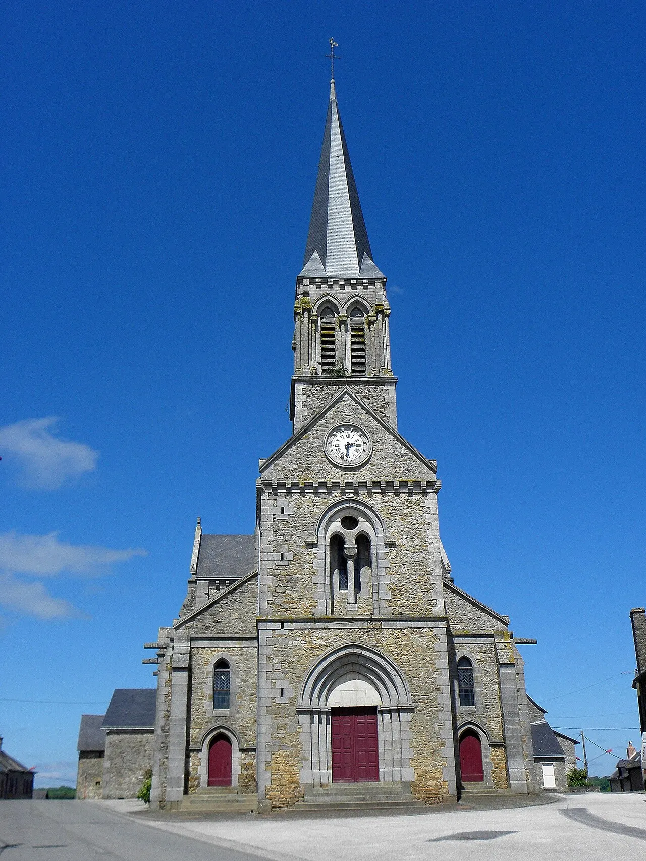 Église Saint-Gervais et Saint-Protais de Placé (53).