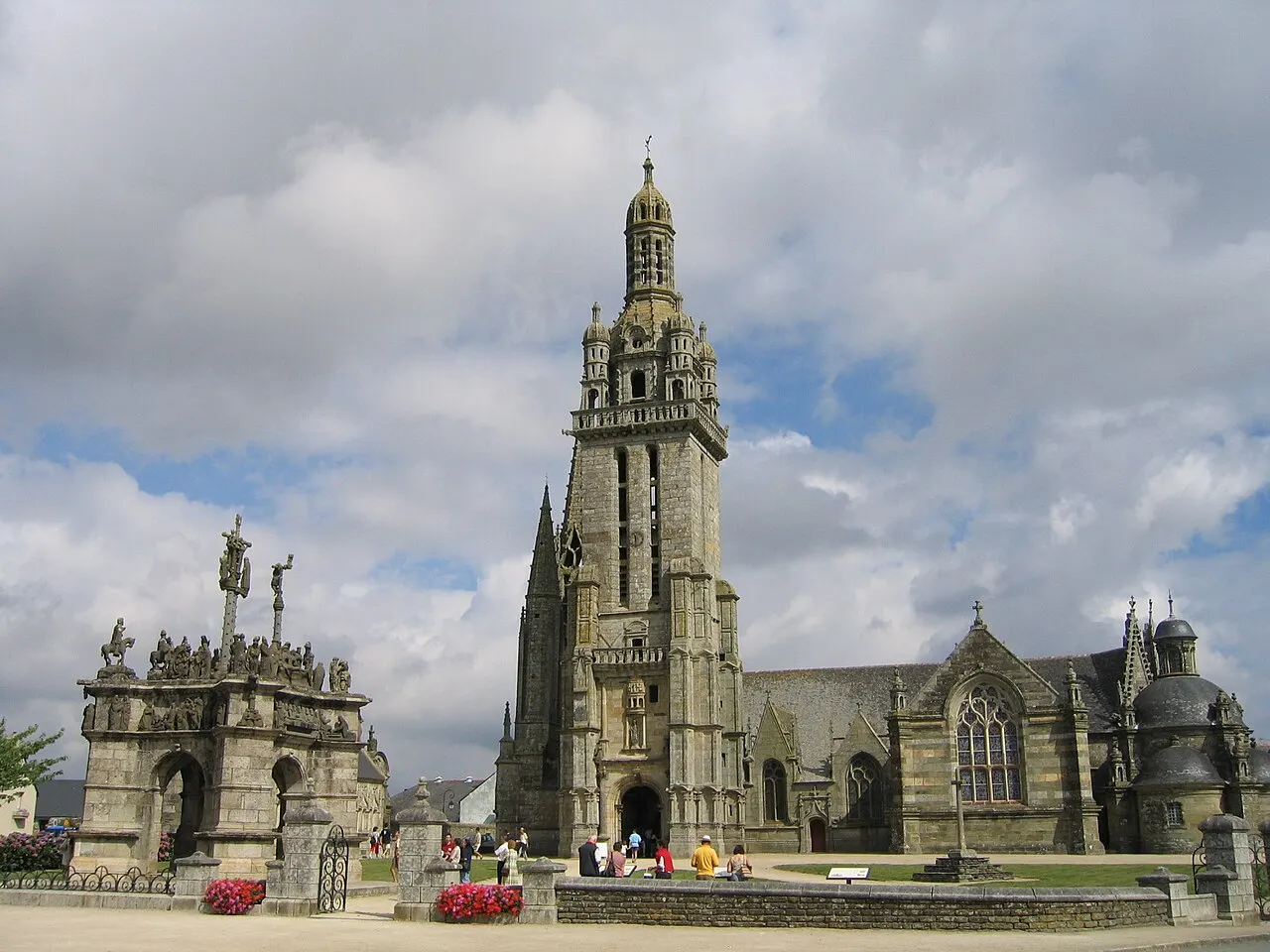 Enclos paroissial, commune de Pleyben, région Bretagne