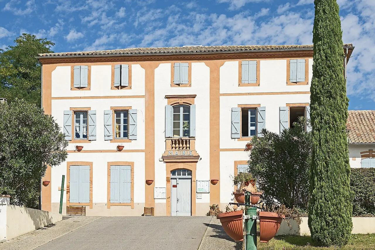 Pompignan (Tarn-et-Garonne) - La façade de la Mairie