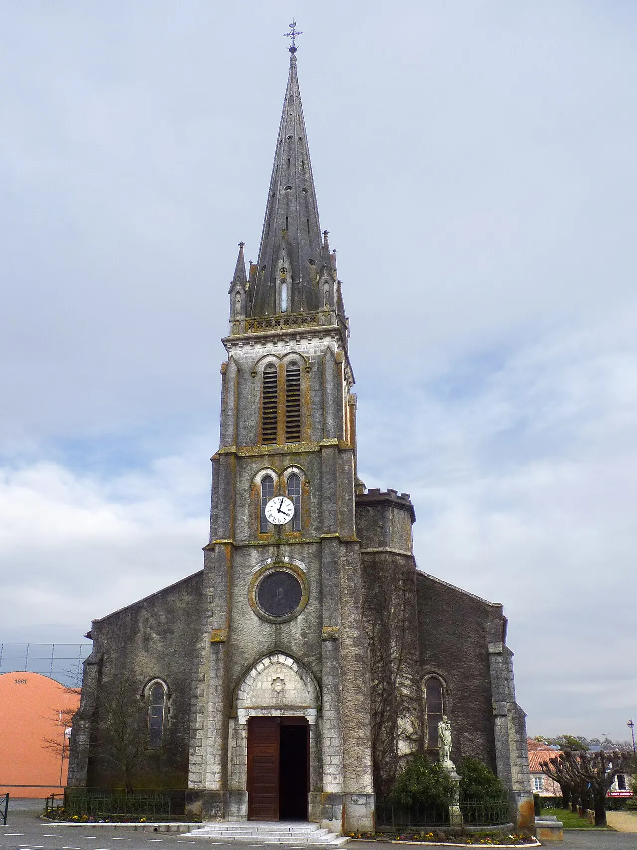 Eglise de Pouillon
