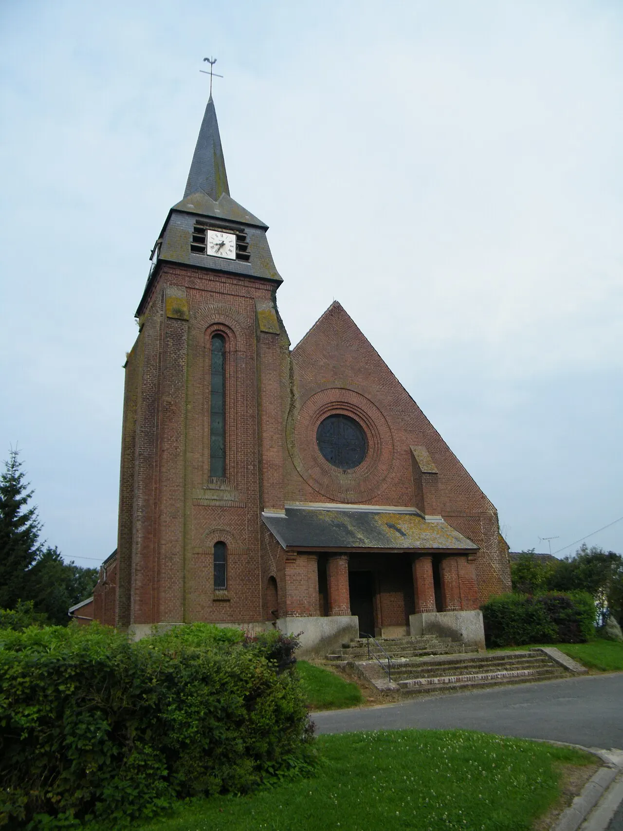 Eglise Saint-Fursy de Pys, Somme, France.