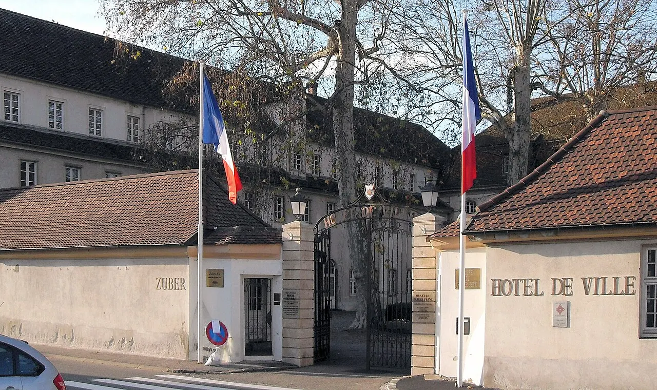 L'entrée de l'hôtel de ville de Rixheim