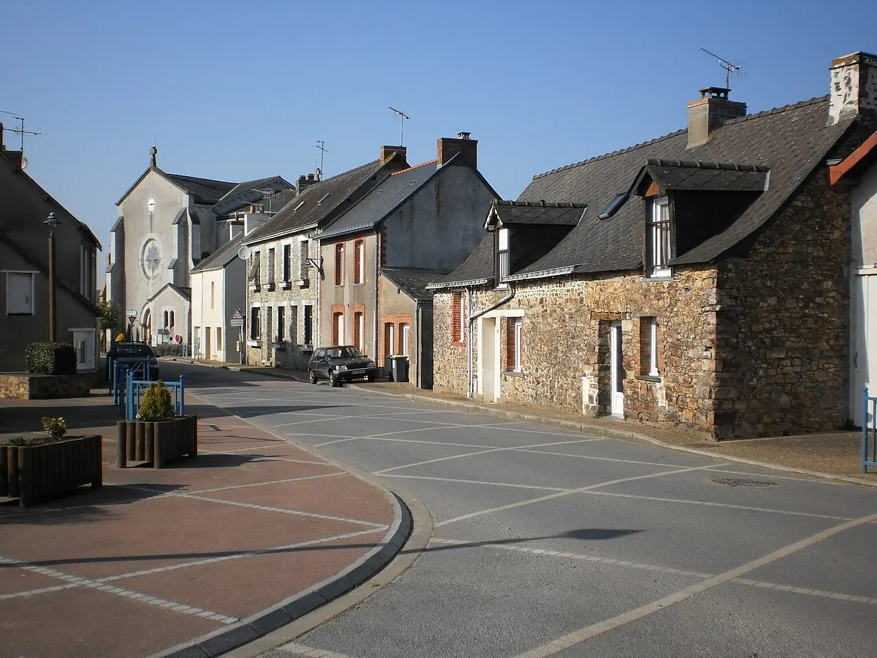 Ruffigné (Loire-Atlantique, France) - rue principale du bourg