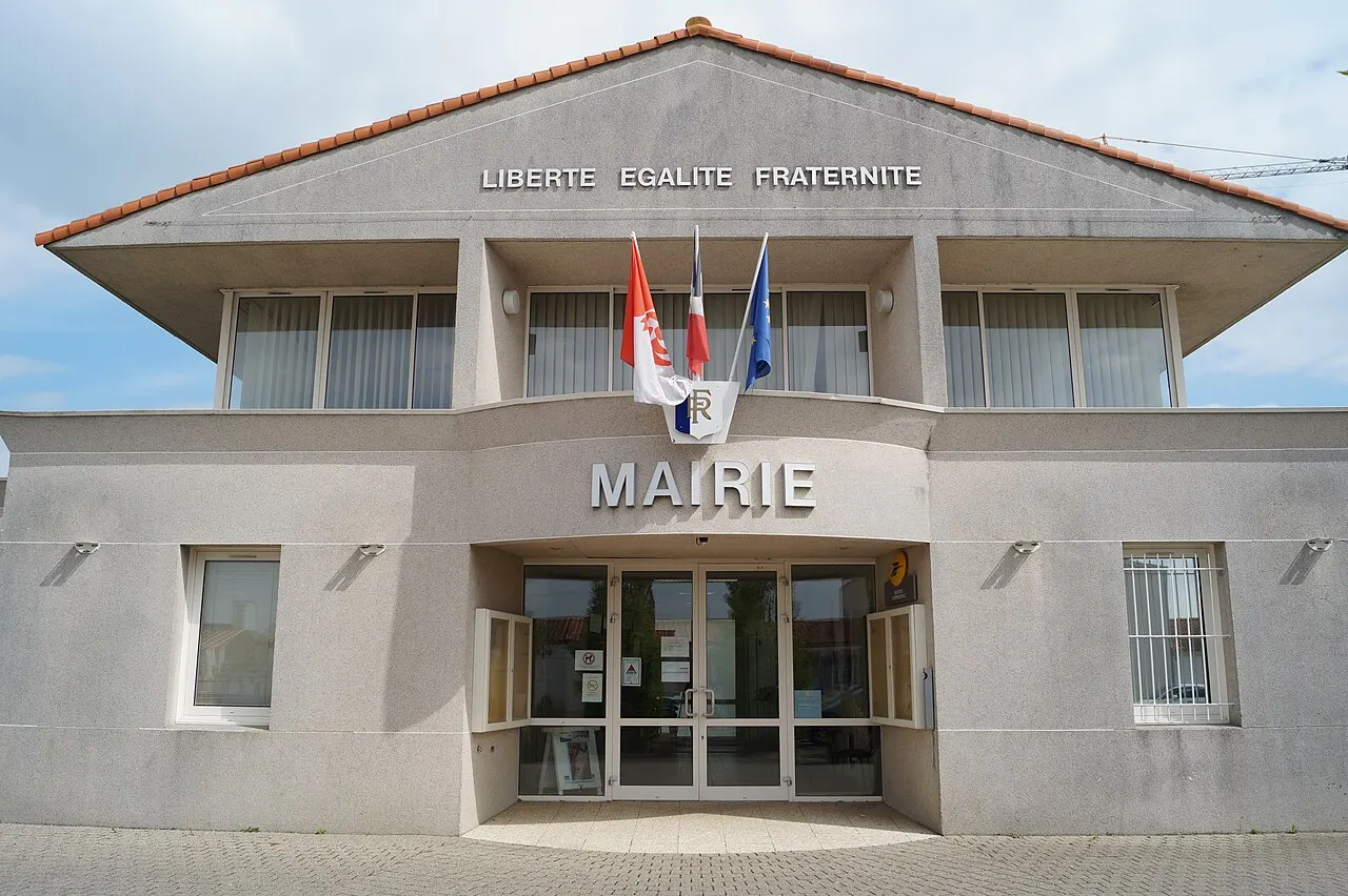 La mairie de Saint-Mathurin.