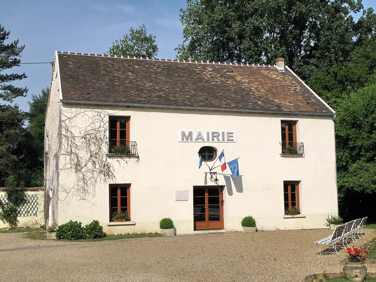 Mairie de Sermaise (Essonne, Île-de-France, France).