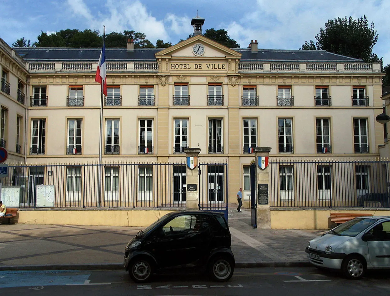 La mairie de Sèvres, Hauts-de-Seine, France.