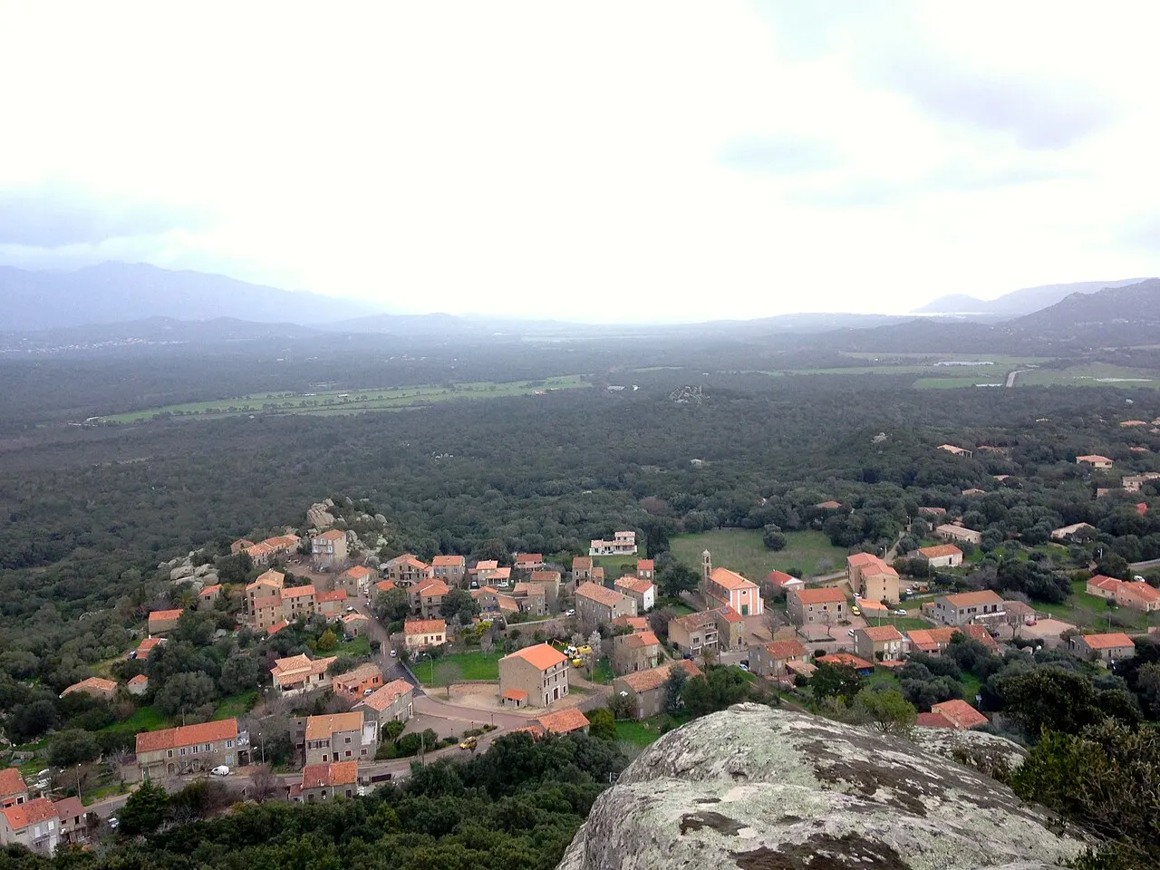 Vue panoramique de Sotta depuis la Punta