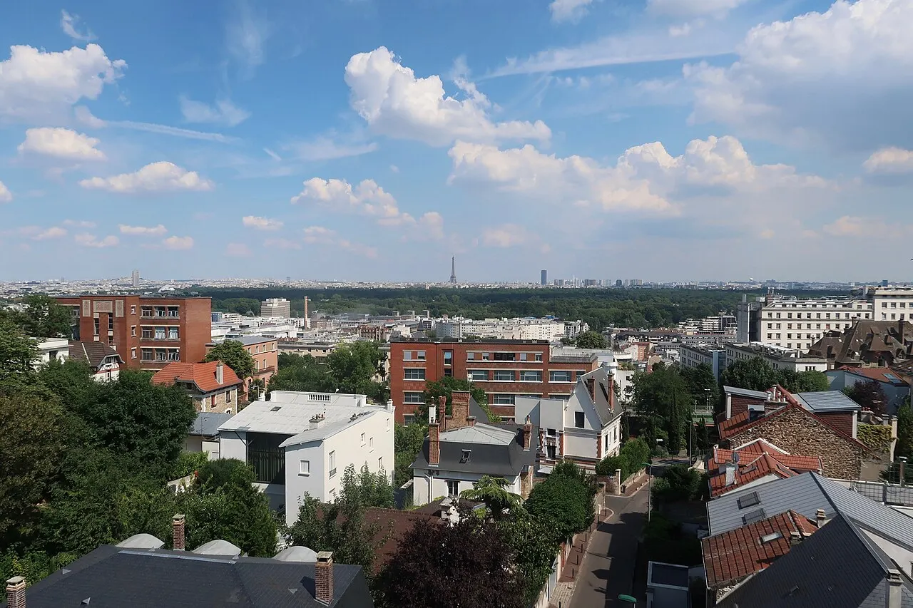 Paris vu de Suresnes (Hauts-de-Seine), depuis la terrasse du Fécheray.