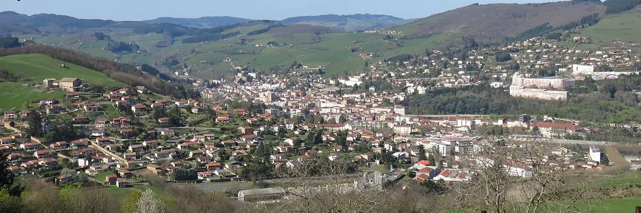 Vue de Tarare depuis Saint-Marcel-l'Éclairé (Rhône, France).