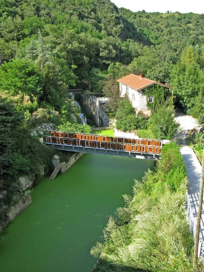 Canal de Givors, (Inscrit, 1995)