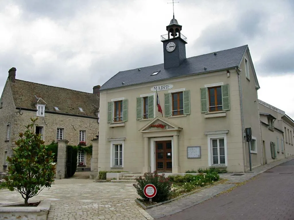 Mairie de Thoiry (Yvelines, France)