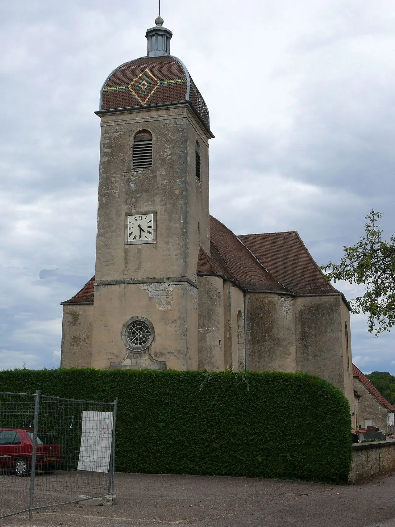 Église de Décollation de Saint-Jean-Baptiste à Traves (Haute-Saône, Franche-Comté). Classée Monument historique
