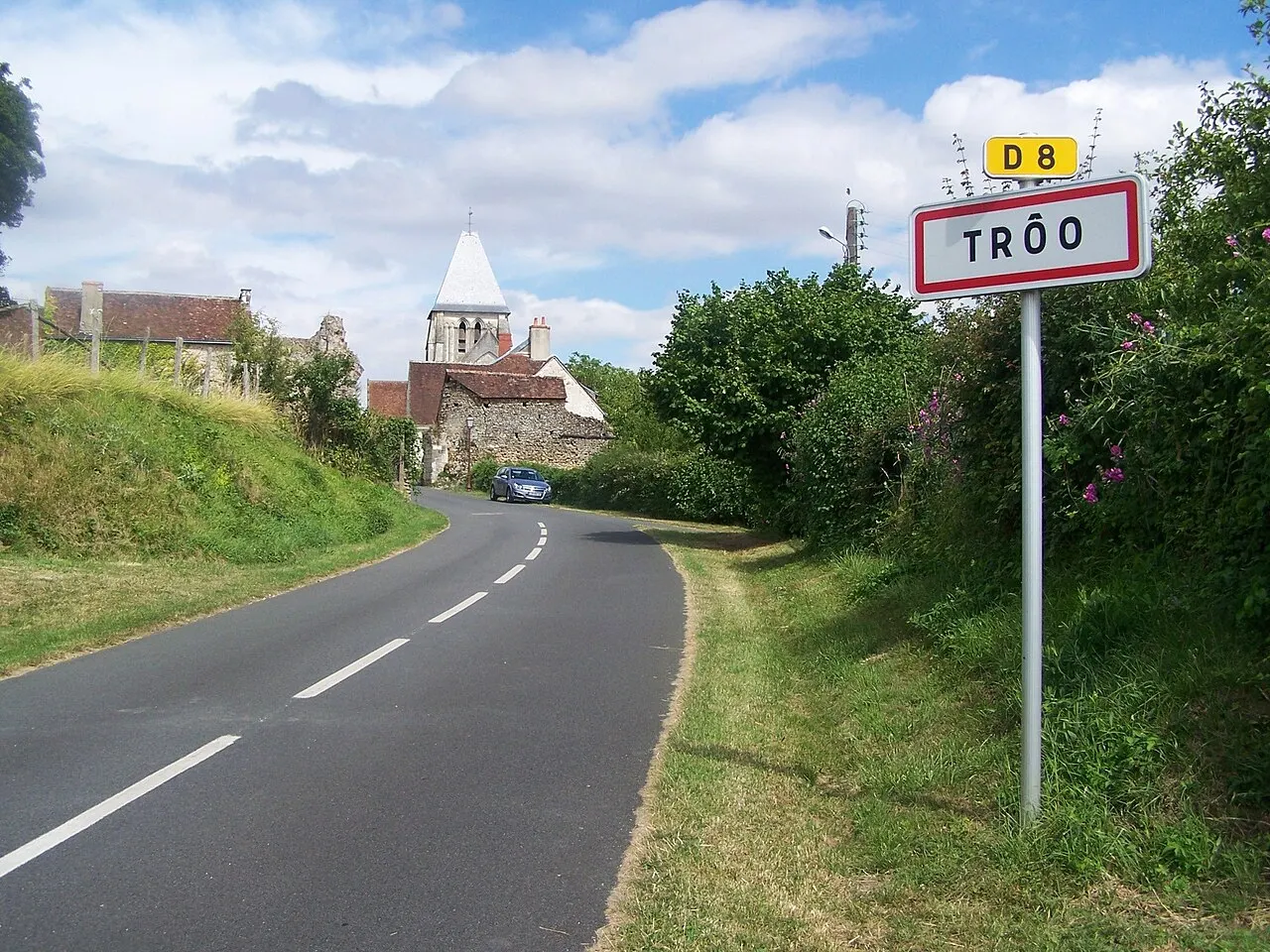 Panneau d'accueil de la commune de Trôo dans le Loir-et-Cher.