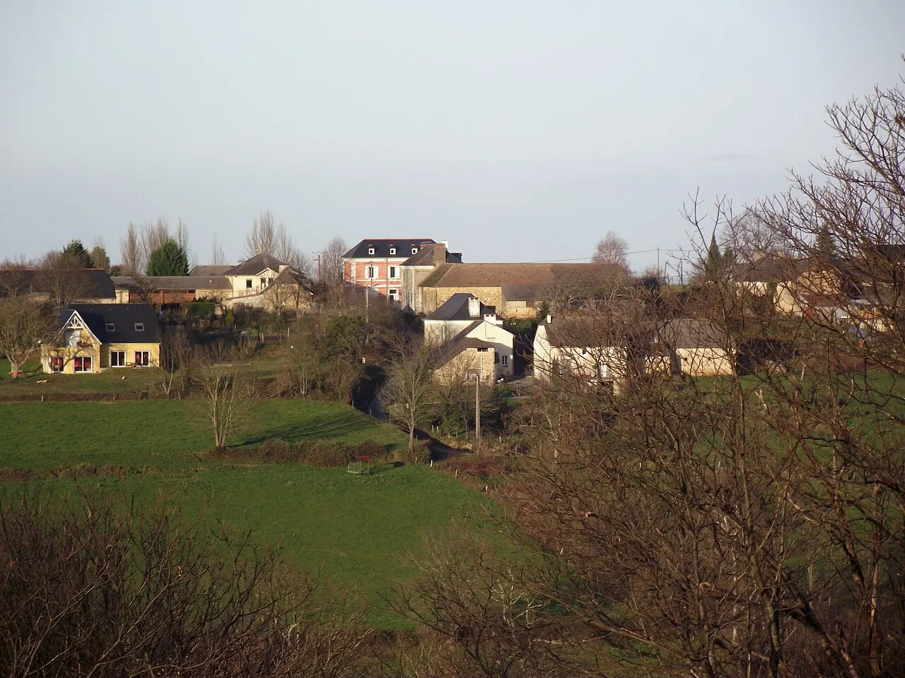 Centre du village de Visker (Hautes-Pyrénées, France)