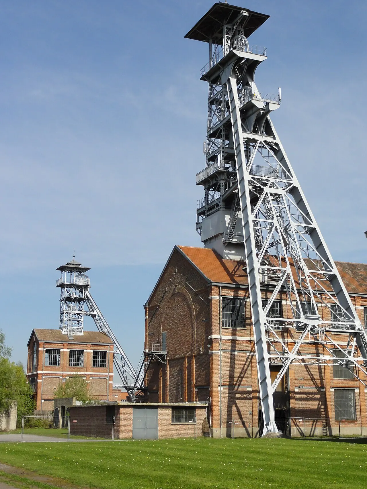 La fosse Arenberg de la Compagnie des mines d'Anzin était un charbonnage du bassin minier du Nord-Pas-de-Calais constitué de trois puits…